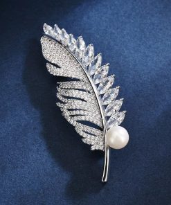 Elegant Bling Crystal Rhinestone Pearl Brooches Pin Silver